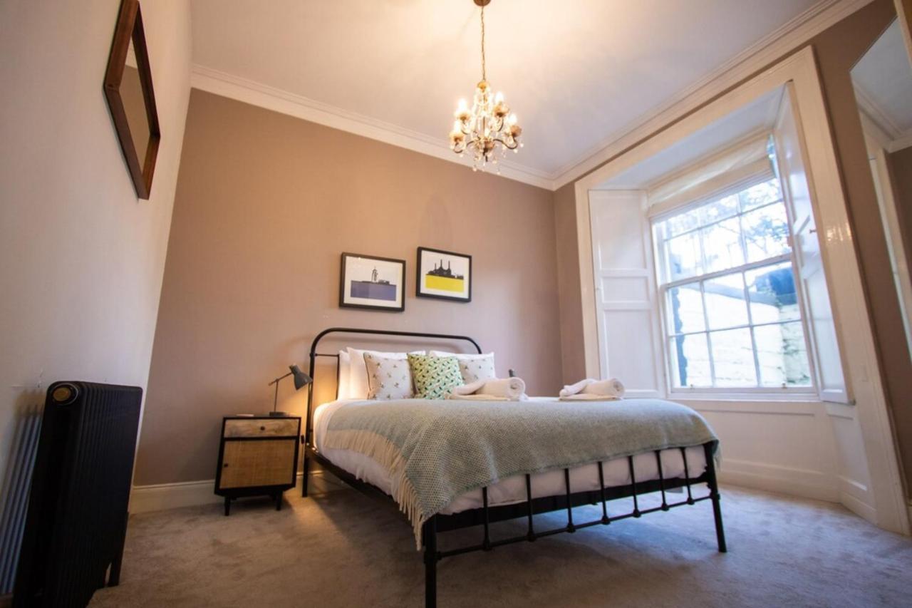 אדינבורו Beautifully Modernised New Town Home מראה חיצוני תמונה
